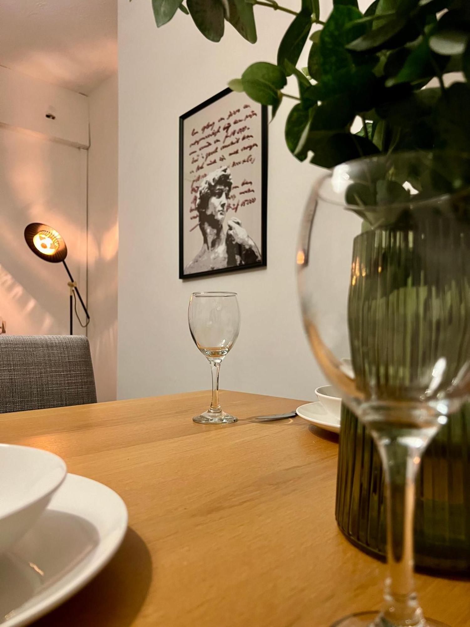 Spacious 3-Bedroom Family Home In Ince Eksteriør bilde